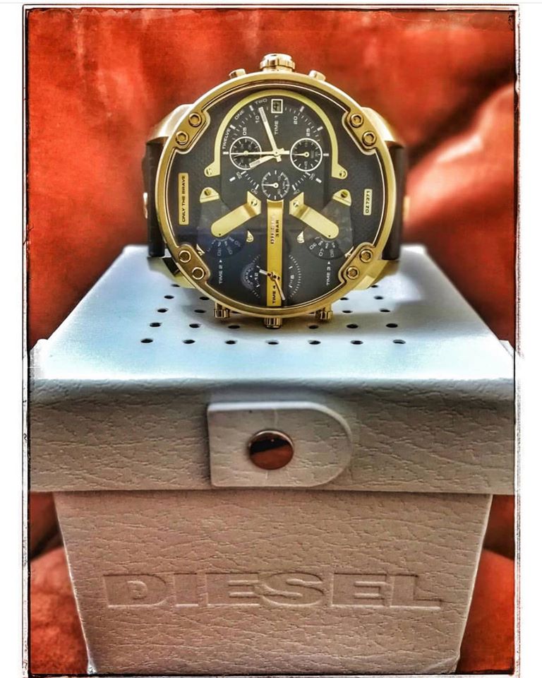 Diesel Big Daddy Gold Men's Watch DZ7371