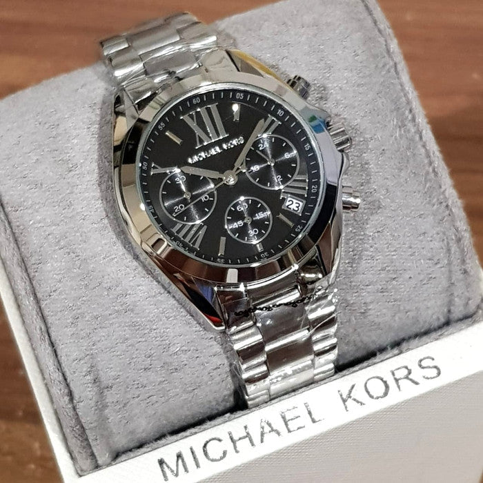 Michael Kors Bradshaw Chronograph Black Dial Silver-tone Unisex Watch MK5705 Water resistance: 100 Meters Movement: Quartz