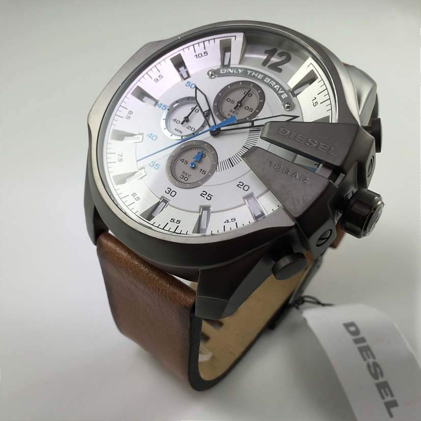 Diesel Mega Chief DZ4280 316L gunmetal ion-plated stainless steel & genuine leather strap 10ATM (100m) water resistant Japan movements with a chronograph and date function